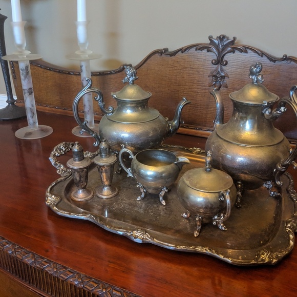 Clothes - Picture 7 of 8